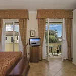 Verdemare فندق مارينا دي بييتراسانْت