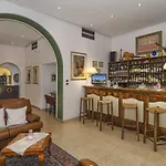 Verdemare فندق مارينا دي بييتراسانْت