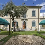 Verdemare فندق مارينا دي بييتراسانْت